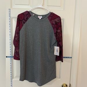 LuLaRoe Randy Tee, Small NWT